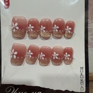Pink and Gold Floral Press-On Nails size medium